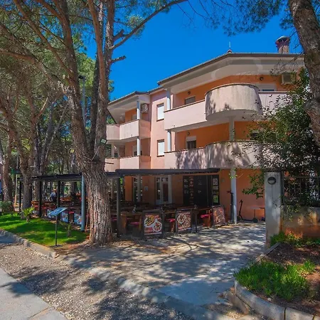 Apartment Sana Medulin Exterior photo