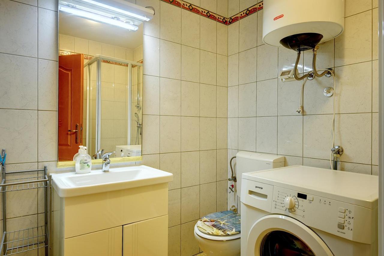 Apartman Sana *