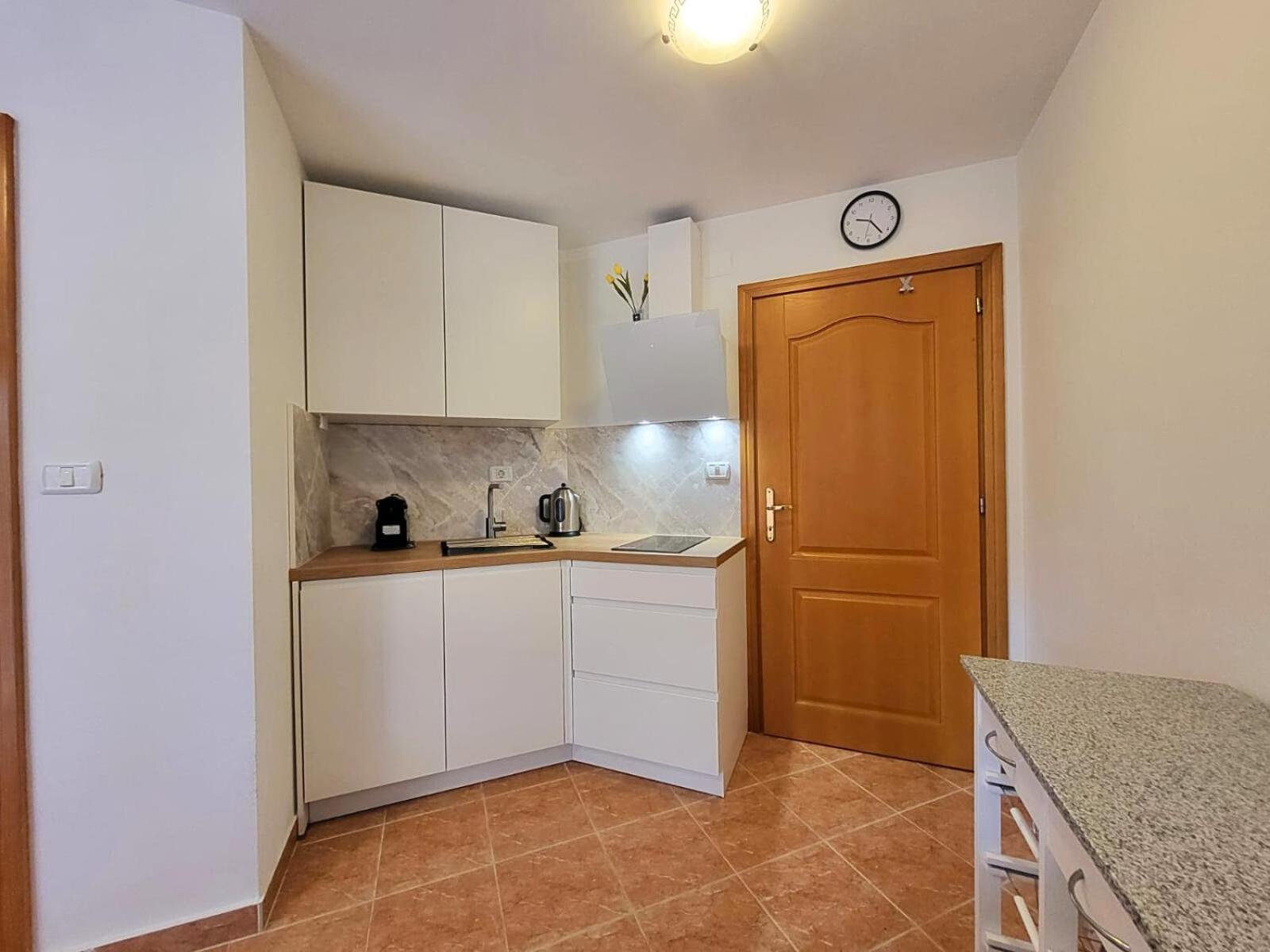 Apartman Sana *